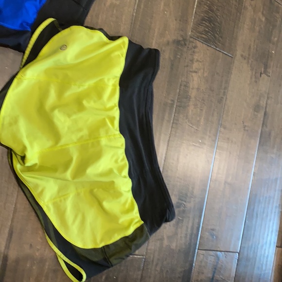 hotty hot lulu lemon shorts - Picture 7 of 7